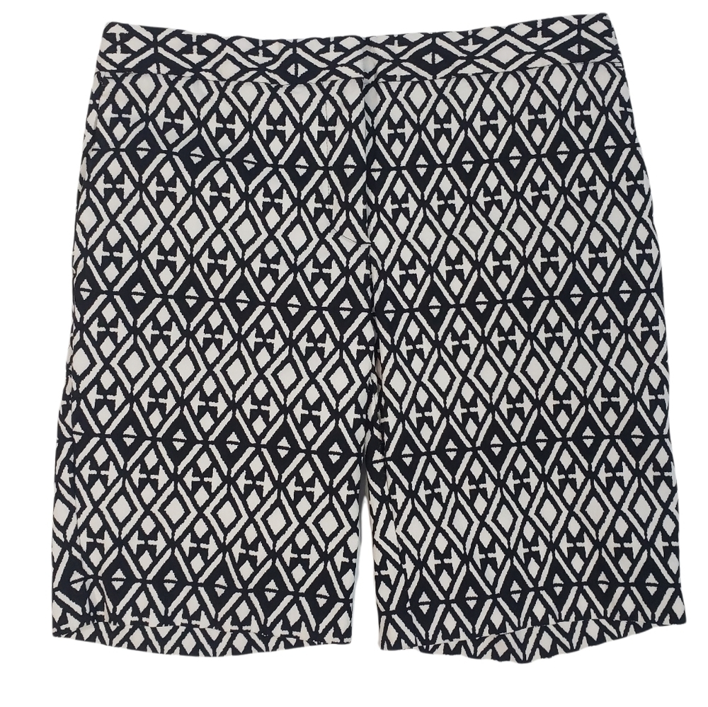 Mario Serrani Black White Aztec Geometric Print Bermuda Shorts Size 2 Stretchy